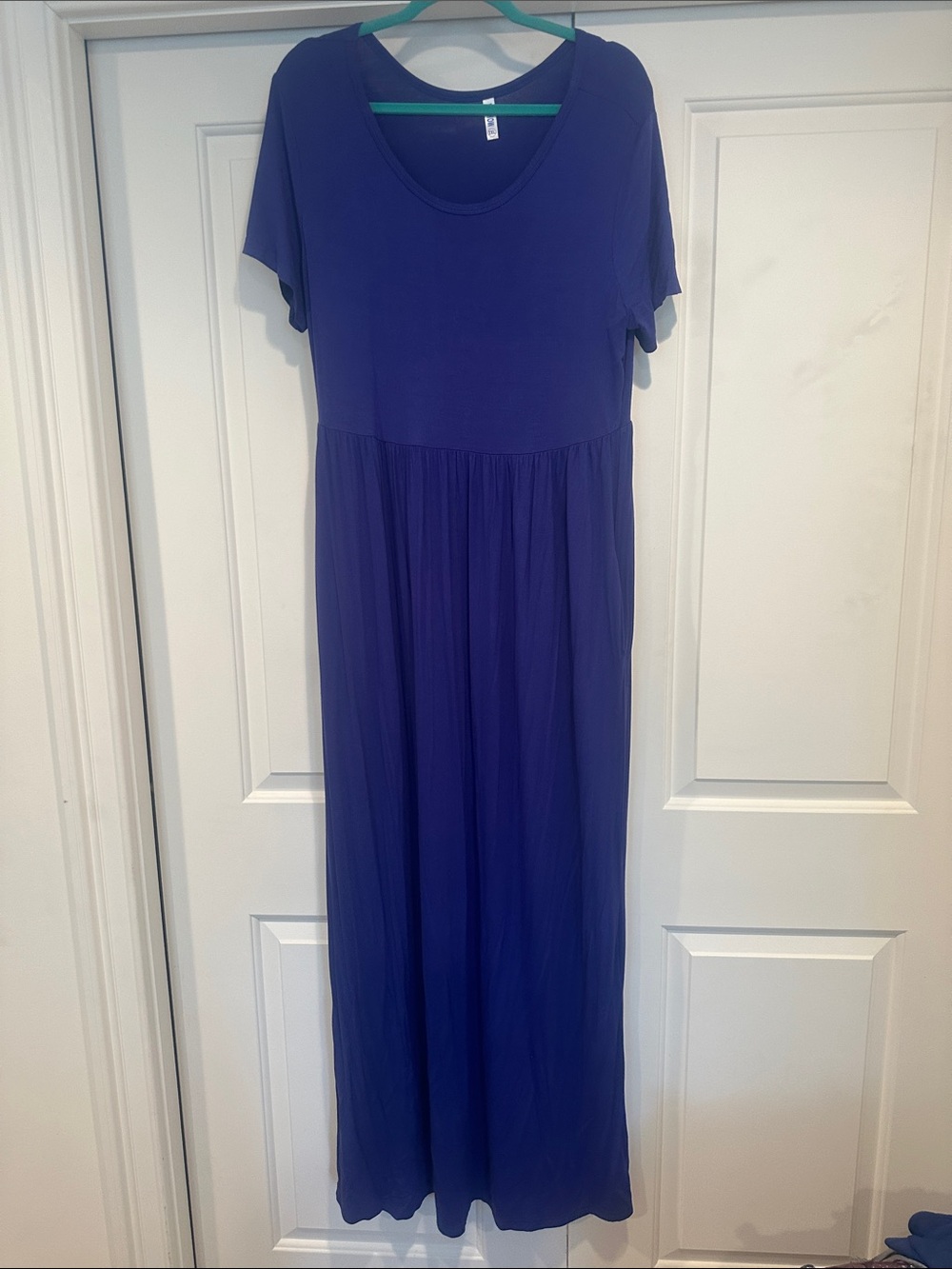 Relaxed Scoop-Neck Maxi Dress in Royal Blue